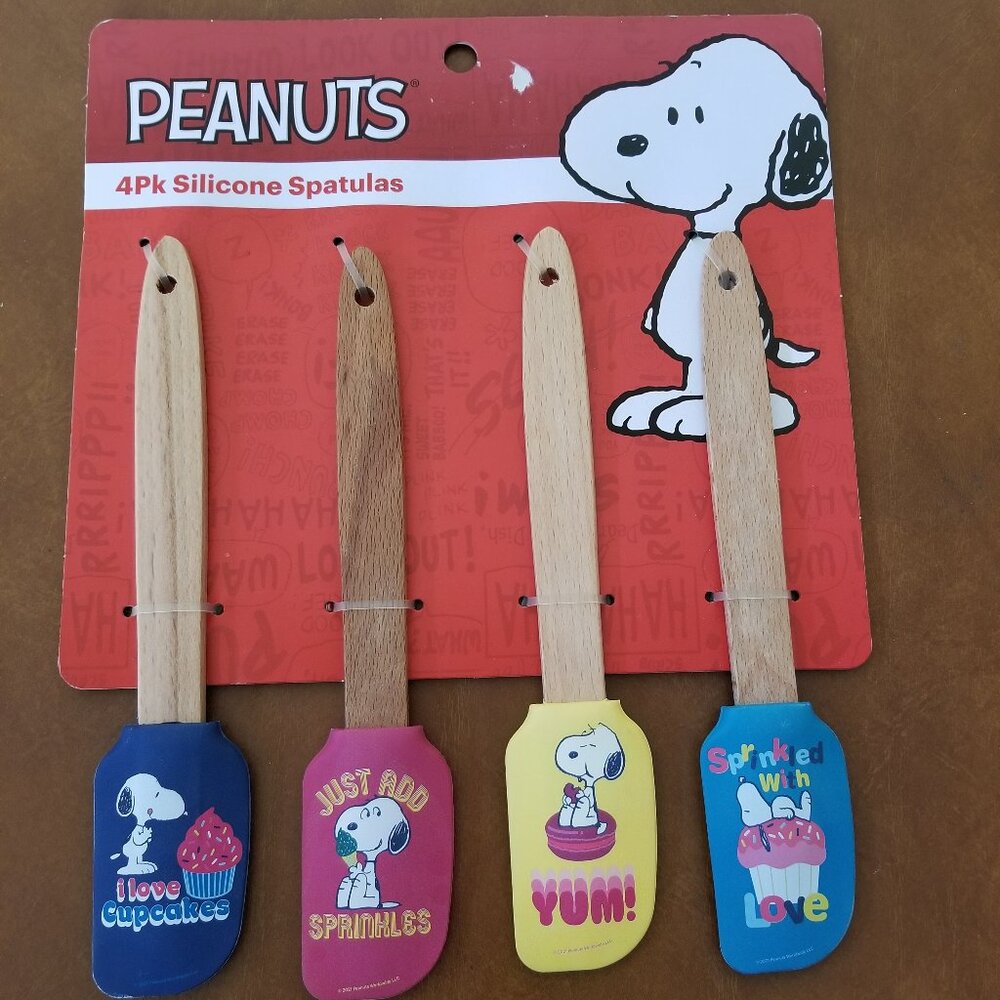 Peanuts 4 pc silicone mini spatula set